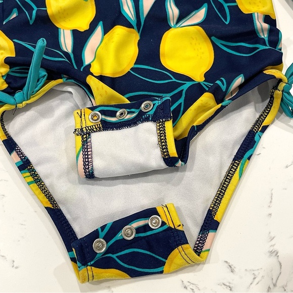 CAT & JACK 🍋 Girls’ Lemon Print Long Sleeved One Piece Rashguard Swimsuit | 2T - Picture 7 of 11